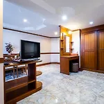 Reddoorz Navin Mansion 3 Hotel 3*