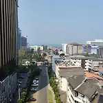 Apartment Sea View Rooftop Pool