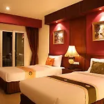 โรงแรม Rita & 3*