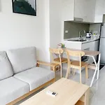 Riviera Jomtien Seaview Condo Wifi 300Mbps