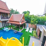 Bali Beach Pool * Pattaya