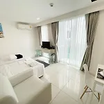 Unique In Center อพาร์ทเม้น