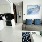 Luxury 1 Bedroom In Amari Residences *