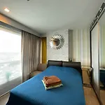 The Base Deluxe Great Location * Pattaya