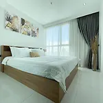 Luxury 1 Bedroom In Amari Residences