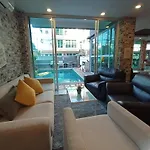 Casa Pratamnak 5