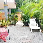Corner - House Walking Street 4 Bedrooms Villa Pattaya
