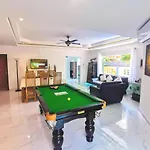 Villa Corner - House Walking Street 4 Bedrooms *