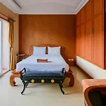 4 Bedroom Town With Private Pool * Pattaya