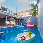 4 Bedroom Town With Private Pool Holiday home Pattaya