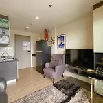 The Base Deluxe Great Location อพาร์ทเม้น
