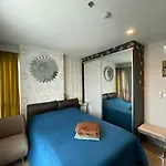 The Base Deluxe Great Location อพาร์ทเม้น *