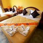 Mr. Mac\'S Hotel