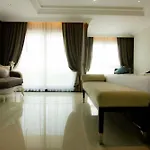 แอลเค รอยอล วิง โรงแรม