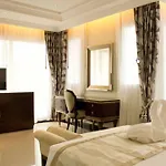 โรงแรม แอลเค รอยอล วิง Pattaya