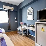 Sawasdee Sea View 3*