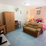 Pattaya Holiday Lodge