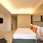 The Sun Xclusive โรงแรม 3*