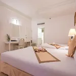 Ambassador Jomtien Ocean Wing - Sha Hotel