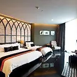 Tsix5 Quarter Hotel