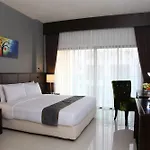 Woraburi & โรงแรม 4*