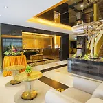 โรงแรม Nova Gold 4*