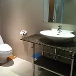 Westbury Aparthotel
