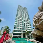 อพาร์ทเม้น Luxury 1 Bedroom In Amari Residences Pattaya