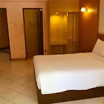 At Nine Hotel 2*