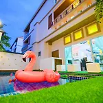 Private Swimmingpool Townhome With 4 Bed/4Bath