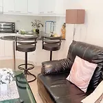 วิลล่า 3 Bedroom Praitumnak Soi 4 By Daisy *