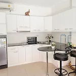 วิลล่า 3 Bedroom Praitumnak Soi 4 By Daisy Pattaya