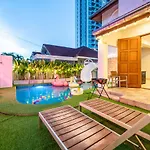 Villa Wongamart Pool