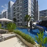 Apartment Grand Avenue By Bormon