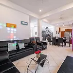 Wongamart Pool Villa