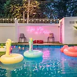 Villa Wongamart Pool *