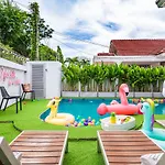 Wongamart Pool Villa *