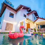 Wongamart Pool Villa