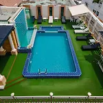 Aparthotel Whitehouse Condotel 3*
