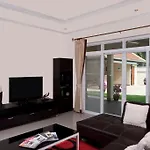 The Chase & Foxlea Villas