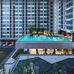 อพาร์ทเม้น The Base Center Of Rooftop Swimming Pool