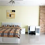 1-Bed Condo In View Talay 5D Close To Beach