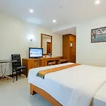 Whitehouse Condotel Aparthotel 3*