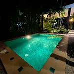 Private Pool & Jacuzzi Villa, Phratumnak, - 600m From The Beach, 711 Nearby Pattaya