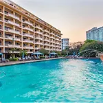 Resort Dusit Thani 5*