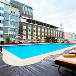 Eastiny Plaza โรงแรม Pattaya