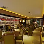 Centara 4*