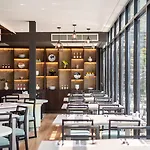 Manhattan Pattaya Hotel - Sha Extra Plus