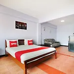 Oyo 963 Sunshine โรงแรม Pattaya
