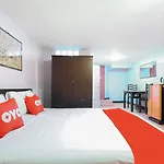 โรงแรม Oyo 963 Sunshine 2*